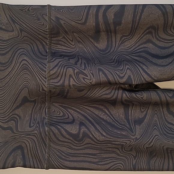 Beyond Yoga Olive Green Marbled Pant - Picture 11 of 13